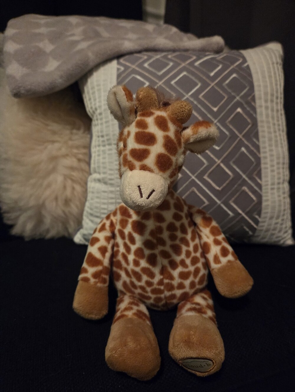 Cloud B Gentle Giraffe Baby Sleep Soother Nature Sounds